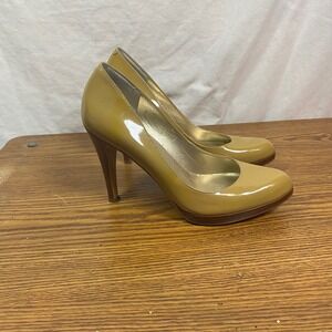 Guess Pumps Heels Classic Pointed‎ Toe Party Career Shoes Size 6 Beige